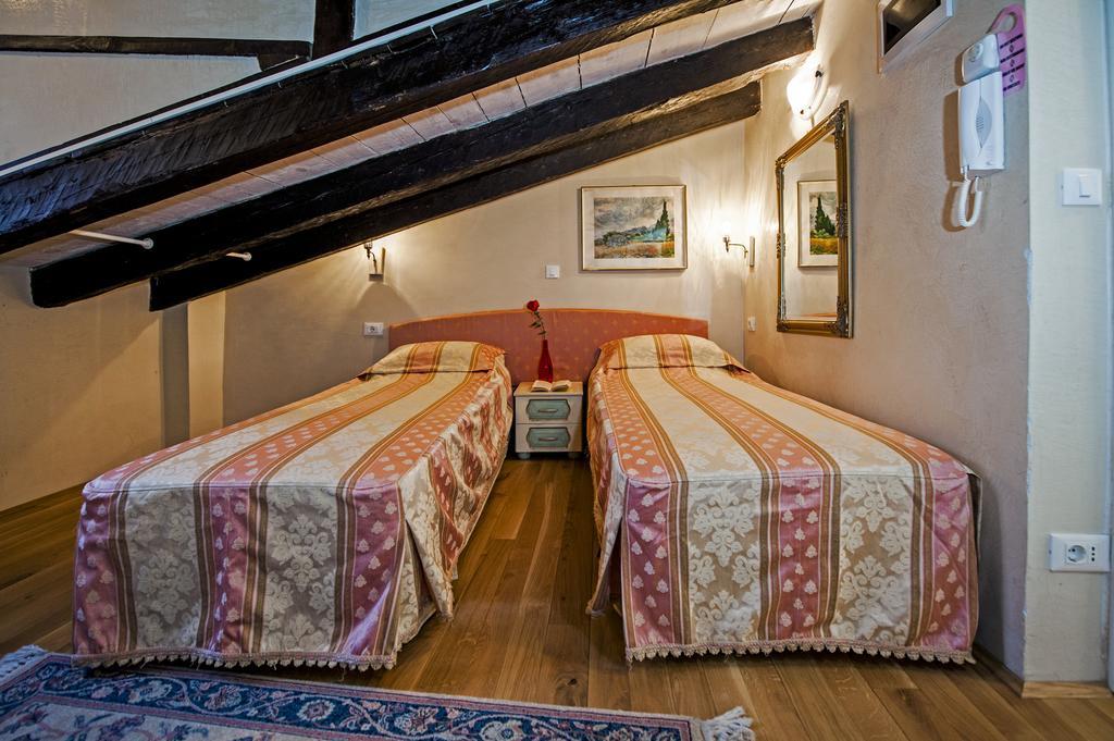 Residence Marco Polo Centro Storico Rovinj Eksteriør bilde