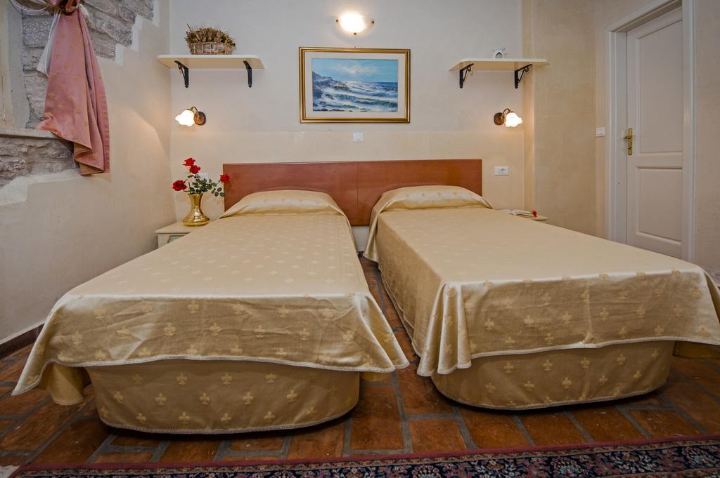 Residence Marco Polo Centro Storico Rovinj Eksteriør bilde